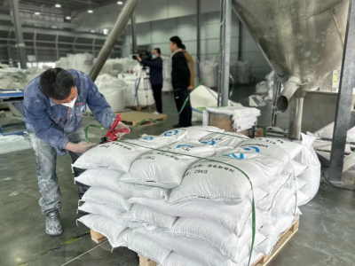 拓科新材滑石粉母粒生产繁忙，预计年产值达5-6亿元