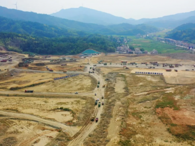 岳阳乙烯炼化一体化项目稳步推进，场平工作接近尾声