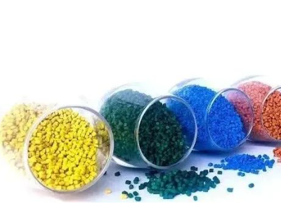 塑料母粒：塑料制品生产的得力助手与性能提升者